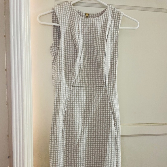 Calvin Klein Beige and White Dress - Picture 1 of 3